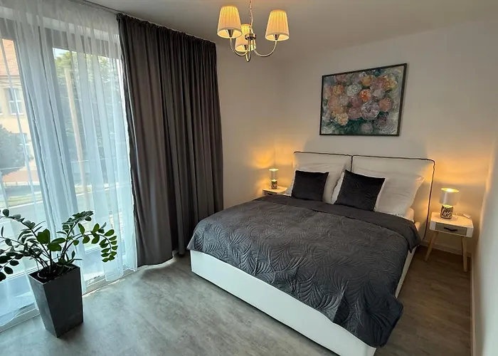 Daire Apartman Senec *